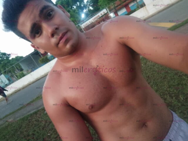 FOTOS DE ALEXANDER NUEVO EN EL AMBIENTE COMPLACIENTE