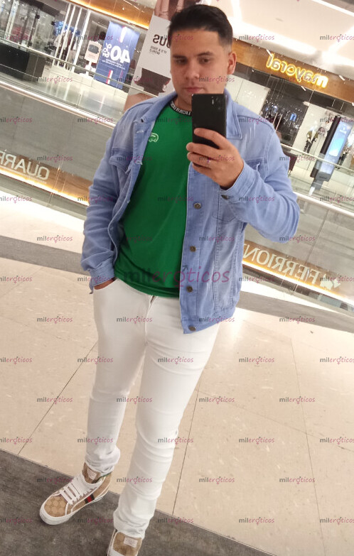 FOTOS DE ALEXANDER NUEVO EN EL AMBIENTE COMPLACIENTE