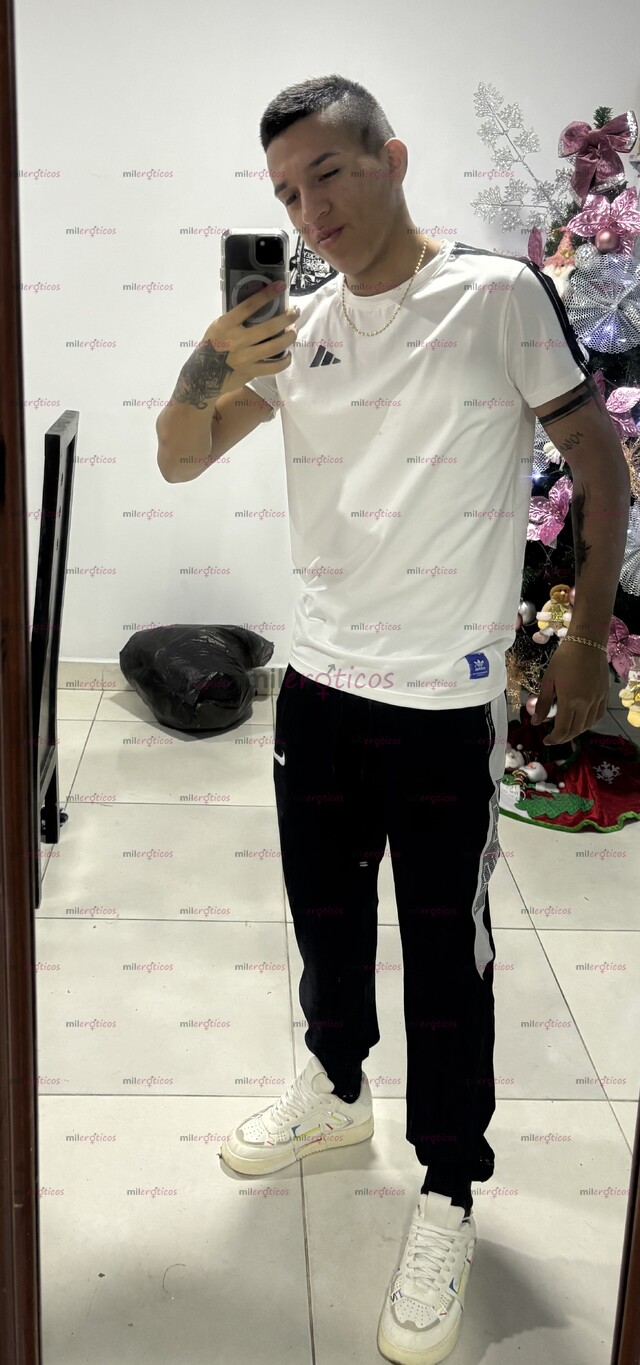 FOTOS DE MAN SERIO DISPUESTO A CUALQUIER PROPUESTA