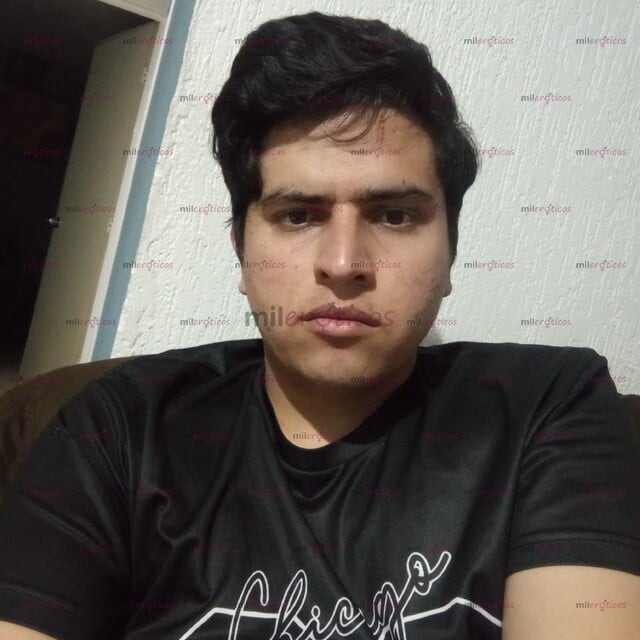 FOTOS DE HOLA SOY UN CHICO DE 24 AÑOS INTER MUY CALIENTE PARA CUMPLIR TUS FANTASIAS