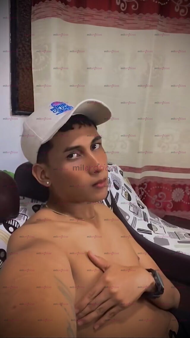 FOTOS DE HOLA CÓMO ESTÁN SOY FELIPE TENGO 22 AÑOS ESTOY DE PASO EN LA CIUDAD DE CALI
