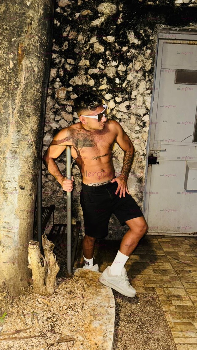 FOTOS DE EXTRANJERO DE LUJO VERGON CHICO CALIENTE SOLO PARA SOLVENTES 100%ACTIVO