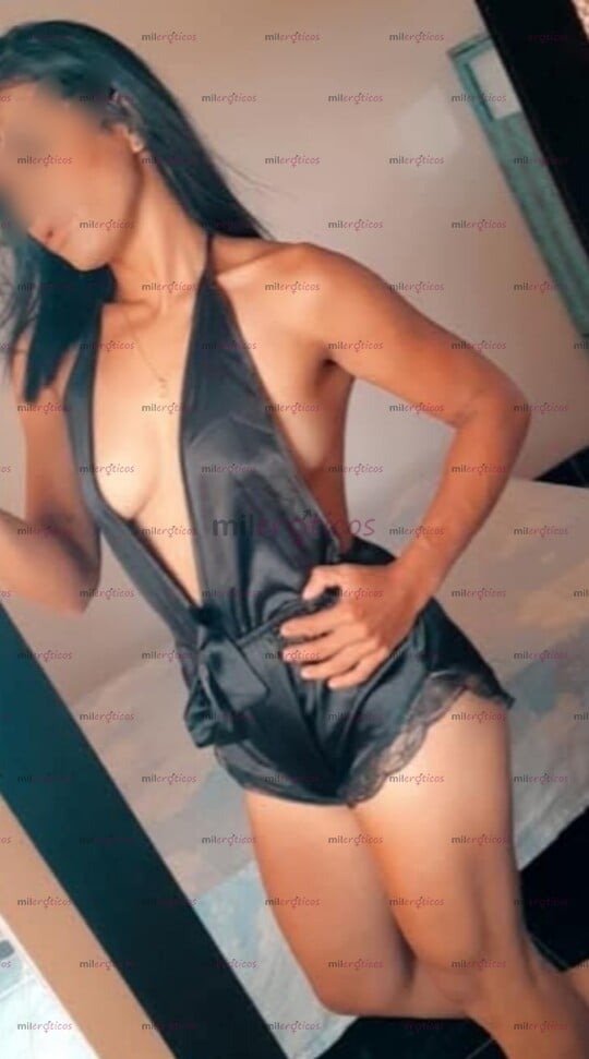 FOTOS DE HOLA MIS AMORES SOY VALENTINA UNA LINDA PELI NEGRA DE CUERPO DELGADO