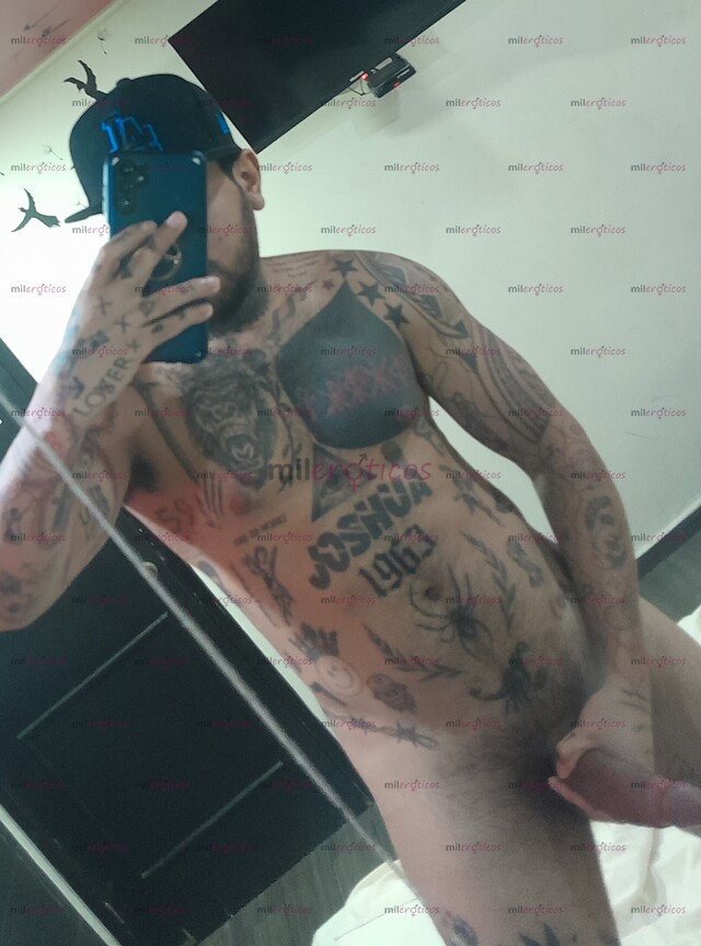 FOTOS DE 1JOSHUA CHICO %VENEZOLANO PARA BRINDART UN BUEN SERVICIO D CALIDAD Y PERVERSIDAD
