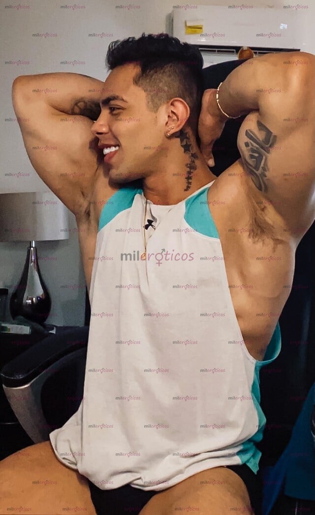 FOTOS DE MACHO ATLÉTICO MORBOSO LECHERO DISPONIBLE EN ZONA CÉNTRICA