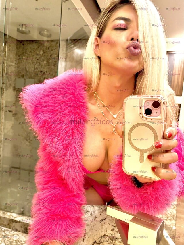 FOTOS DE LA ÚNICA RUBIA MÁS BELLA ELEGANTE Y EDUCADA,UNA BOMBA SEXUAL ÚNICOS DIAS