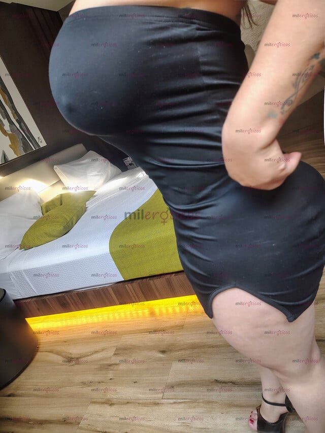 FOTOS DE SI TU CREES QUE TIENES LAS MANOS GRANDES EN MIS PECHOS SE VERÁN CHIQUITAS