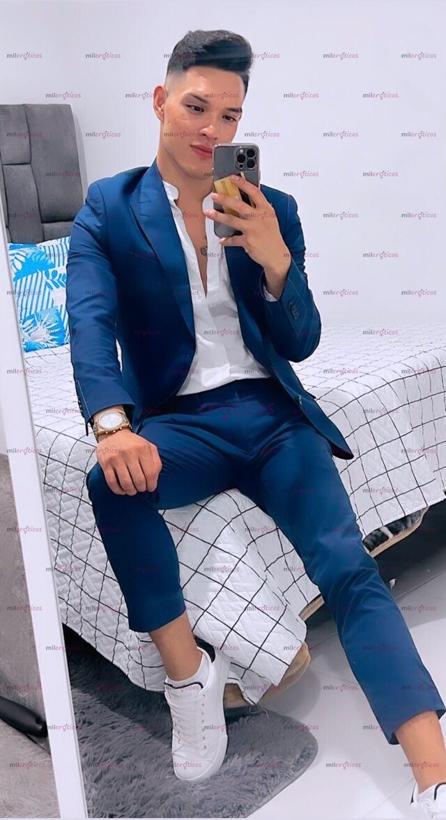 FOTOS DE HI I AM ANDRES BOMBA SEXUAL VERSATIL FULL SERVICE DISPONIBLE