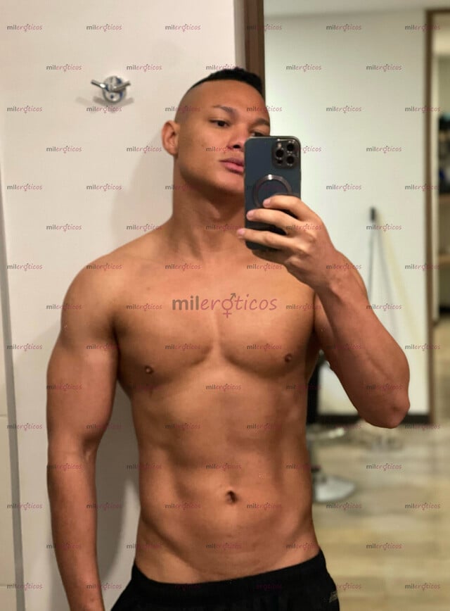 FOTOS DE MACHO ACTIVO VERGON 23 CM GRUESO (ACEPTO PAGO CON TARJETA)