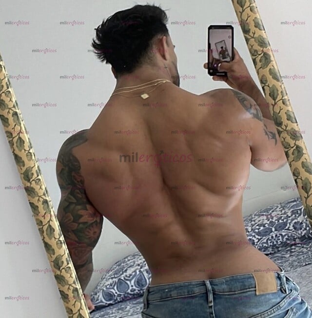FOTOS DE AARÓN CHICO LATINO XXL POR POCOS DÍAS EN LA CIUDAD LLÁMAME !!