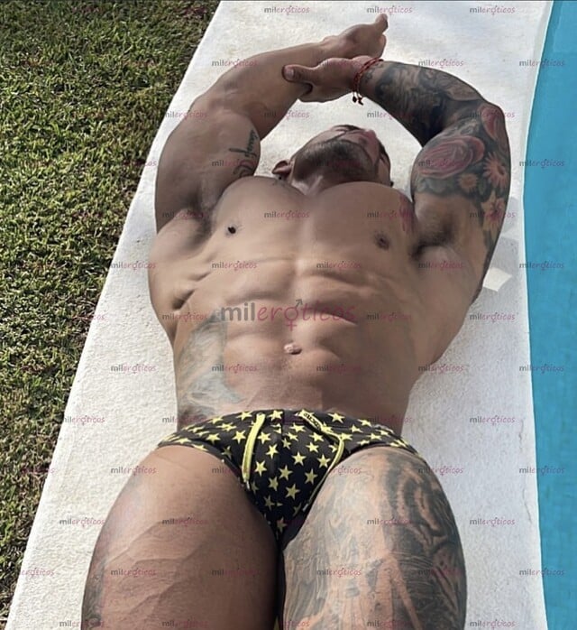FOTOS DE AARÓN CHICO LATINO XXL POR POCOS DÍAS EN LA CIUDAD LLÁMAME !!