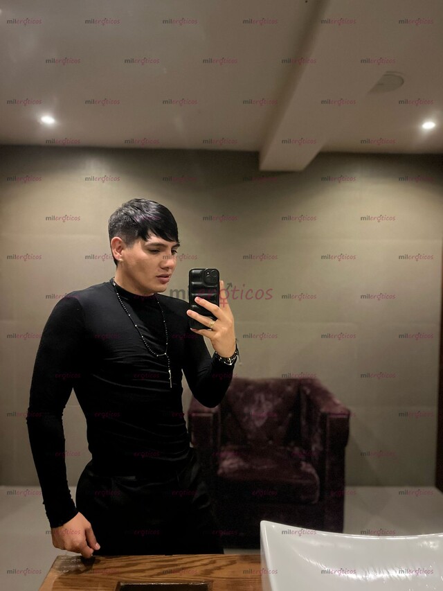 FOTOS DE SEXY MODELO COLOMBIANO VARONIL VIP. LUXURY