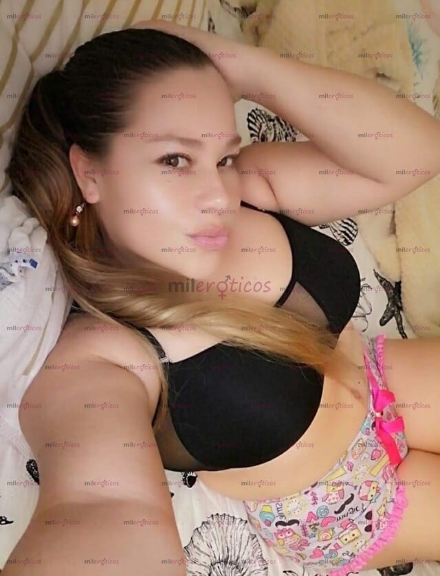 FOTOS DE SOY UNA MILF CON CULO Y TETAS GRANDES EN BUSCA DE MUCHA LECHE Y DIVERSION