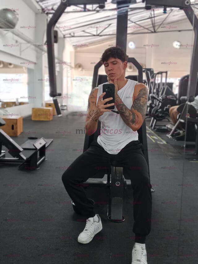 FOTOS DE MAN TATUADO VERSATIL DE GYM VERGÓN FULL MORBOSO