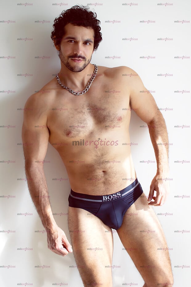 FOTOS DE IMPRESIONANTE ALTO GUAPO Y MUSCULADO CALIENTE Y FOGOZO