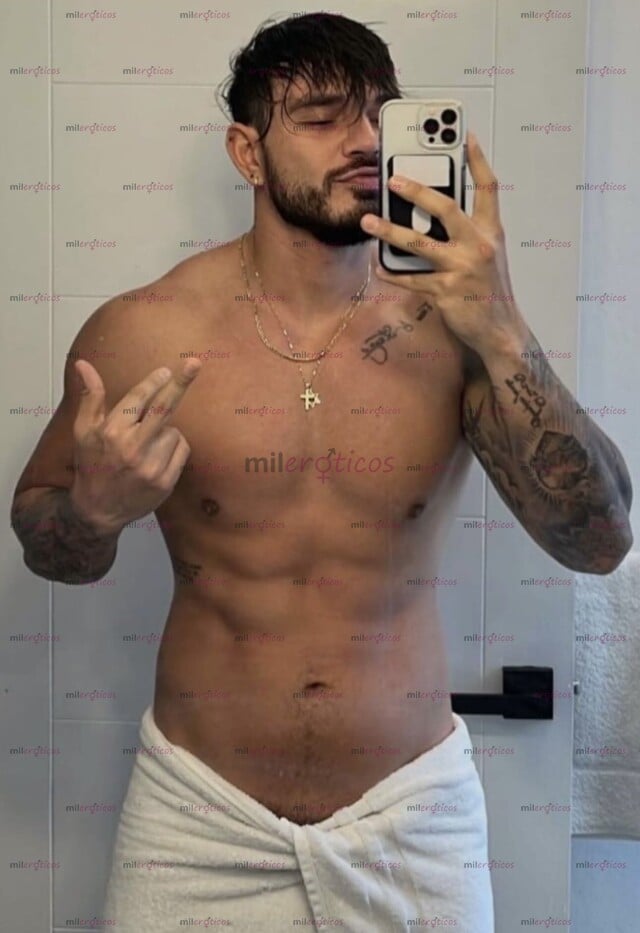 FOTOS DE COLOMBIANO MACHO, SEXY Y VERGON!! 22 CM DE VERGA GRUESA.