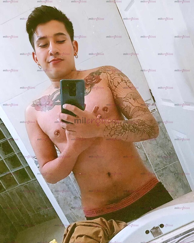 FOTOS DE JOVEN INTER TATUADO VARONIL, NALGON DE 19 CM GRUESOS Y LECHEROS