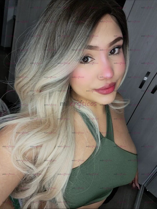 FOTOS DE SOF, CHICA SIEMPRE CALIENTE DISPONIBLE PARA COMPLACERTE SIEMPRE