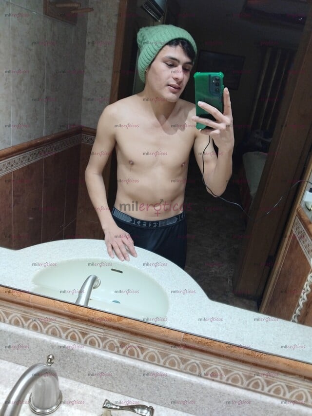 FOTOS DE JOVEN SIMPATICO. BUEN CUERPO. MANIACON. LECHERO VERGON
