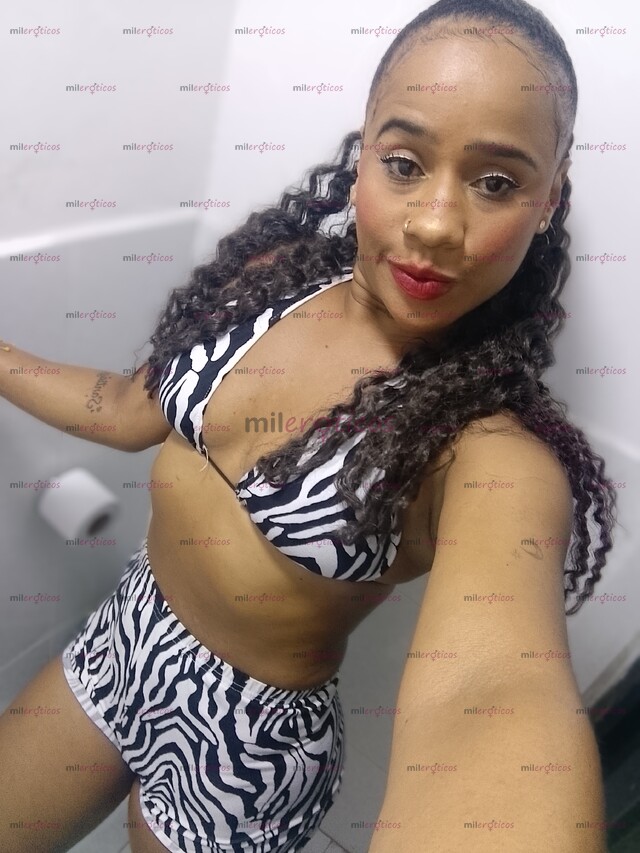 FOTOS DE MORENA, ARDIENTE,ARRECHA CON GANAS DE SER PENETRADA TODOS LOS DÍAS