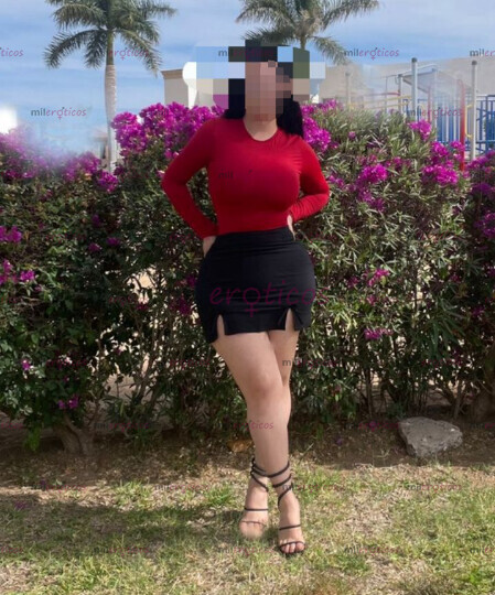 FOTOS DE PELO NEGRO, ACINTURADA, NALGONA, TEZ BLANCA, CARISMATICA Y COMPLACIENTE