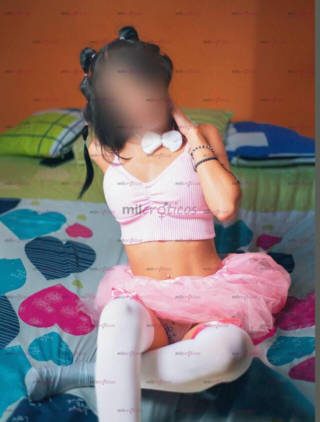 FOTOS DE HOLA CARIÑO SOY UNA FLAKA DE 18 AÑITOS VEN PARA QUE LA PASEMOS SUPER BIEN