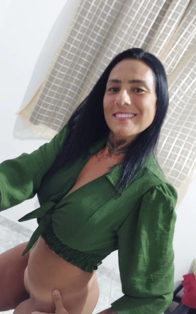 Ola meus amores me chamo phaula e adoro sexo virtual sou bem descontraida e safadinha adoro me exibir dancar agradar meus clientes tambem tenho brinqu...