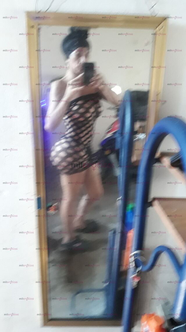 FOTOS DE CHICA DISPUESTA A CUMPLIR TUS DESEOS Y FETICHES MUY COMPLACIENTE Y DESCOMPLICADA