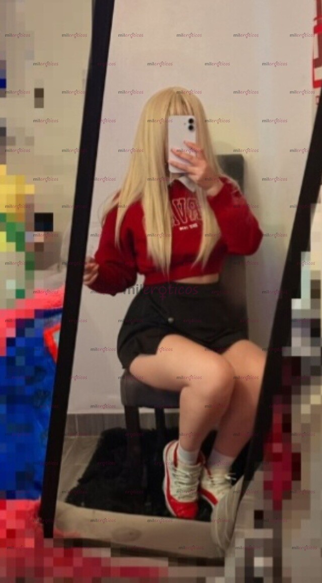 FOTOS DE LA PERRITA DEL MOMENTO EN BUSCA DE LECHE CALIENTE PAPITO