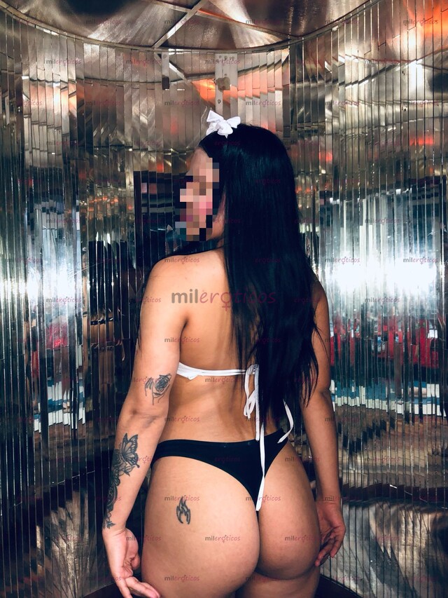 FOTOS DE HERMOSA MORENA SUPER APRETADITA ESPERANDO PARA CONOCERTE