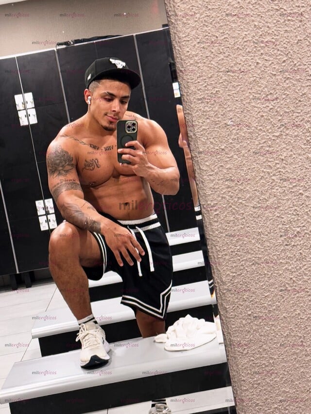 FOTOS DE EXÓTICO CHICO DEPORTISTA CON GANAS DE MORBO Y PASARLA RICO