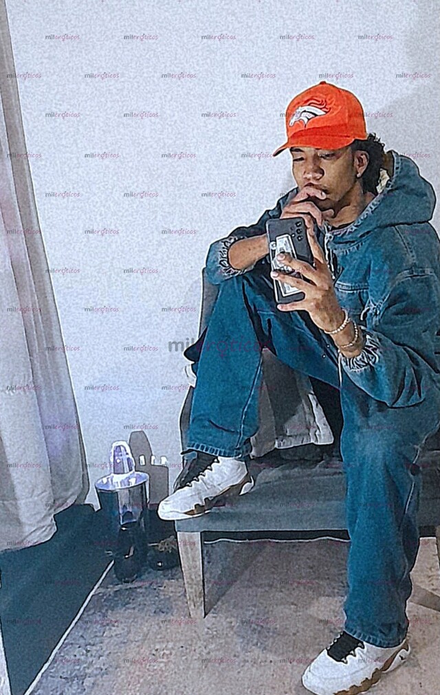 FOTOS DE MORENO PAISA ACTIVO VERGON SOLO SERIEDAD