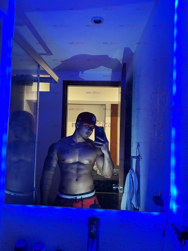 FOTOS DE EXÓTICO CHICO DEPORTISTA CON GANAS DE MORBO Y PASARLA RICO