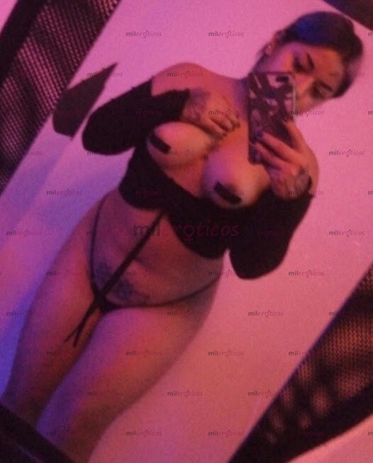 FOTOS DE SEXY MAMÁ CON GANAS DE COGER HOMBRES DELGADOS LIMPIOS Y ALINEADOS.