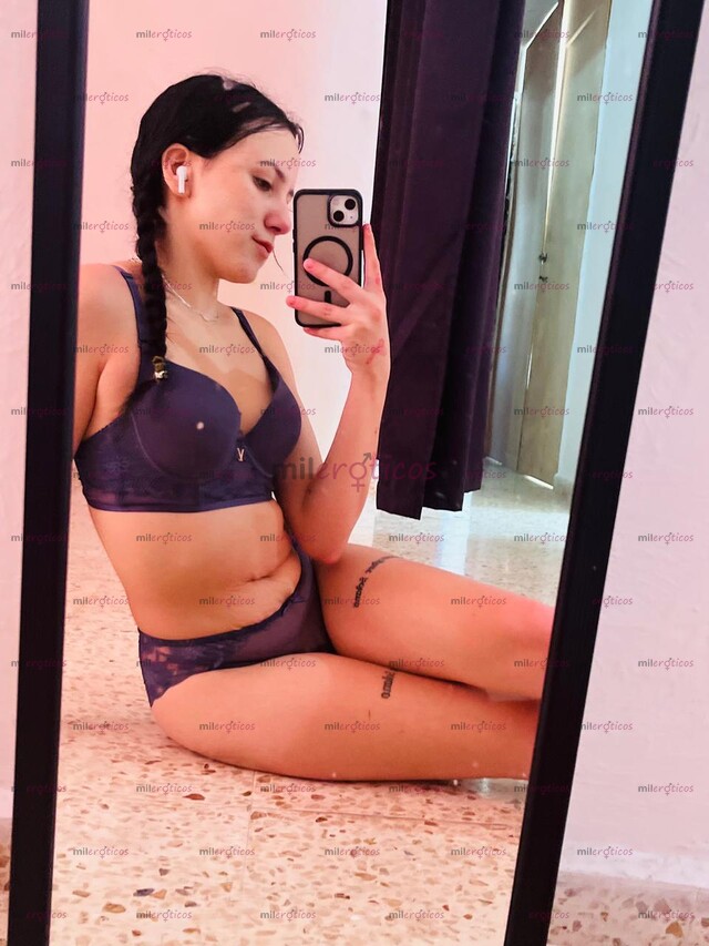 FOTOS DE NENITA...18 AÑITOS DE OJOS VERDES COLITA APRETADITA PESONES ROSITAS !!!!!