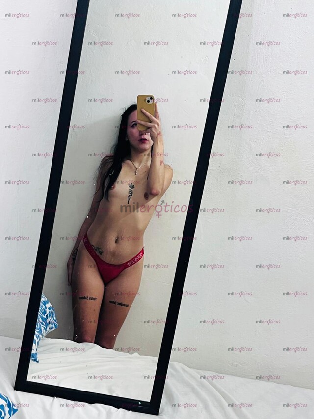 FOTOS DE NENITA...18 AÑITOS DE OJOS VERDES COLITA APRETADITA PESONES ROSITAS !!!!!