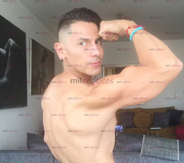 FOTOS DE MACHO ACTIVO DILAN 22 CM DISPONIBLE LLAMA Y PACTEMOS