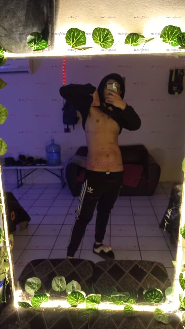 FOTOS DE TREBON 23 AÑOS DISCRETO CALIENTE MORBO 19CM BUENA VERGA Y CULO ENTRON