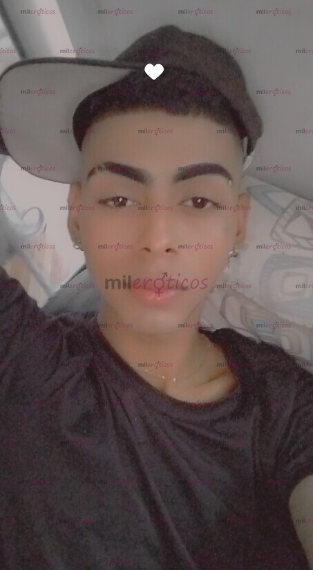 FOTOS DE MANU JOVEN DE PASO DISPONIBLE Y DISPUESTO A CUMPLIR TUS FANTASÍAS SEXUALES