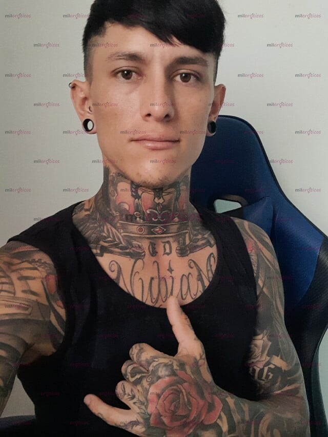 FOTOS DE CHICO TATUADO SEXI HETERO ACTIVO SOLO ME GUSTAN LAS MUJERES DE TODA CLASE