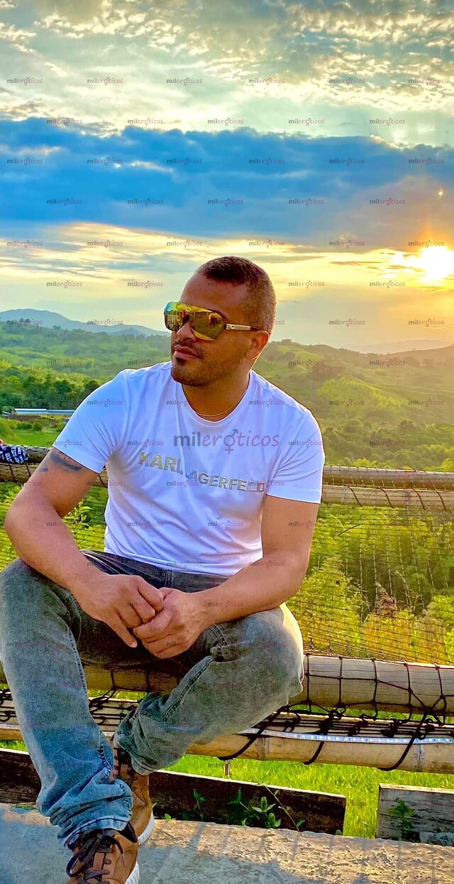 FOTOS DE PASIVO VERSATIL APACIONADO , ARRECHO Y DISPONIBLE