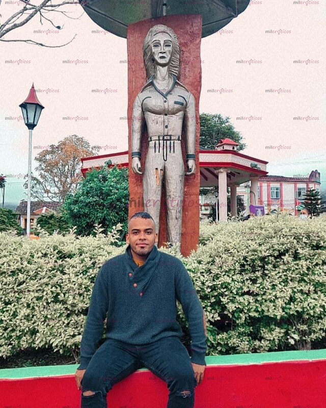 FOTOS DE PASIVO VERSATIL APACIONADO , ARRECHO Y DISPONIBLE