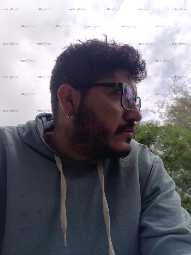 FOTOS DE CHICO DE 30 AÑOS LISTO PARA CUMPLIR TUS FANTASÍAS