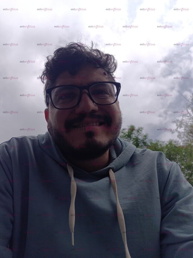 FOTOS DE CHICO DE 30 AÑOS LISTO PARA CUMPLIR TUS FANTASÍAS
