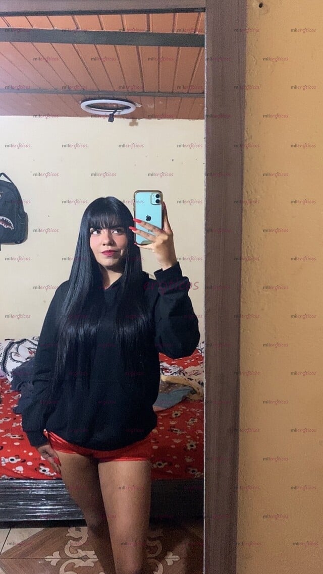 FOTOS DE SOY UNA MORENA VENEZOLANA BIEN CALIENTE DISPUESTA A DARTE EL MEJOR ORGASMO PAPI