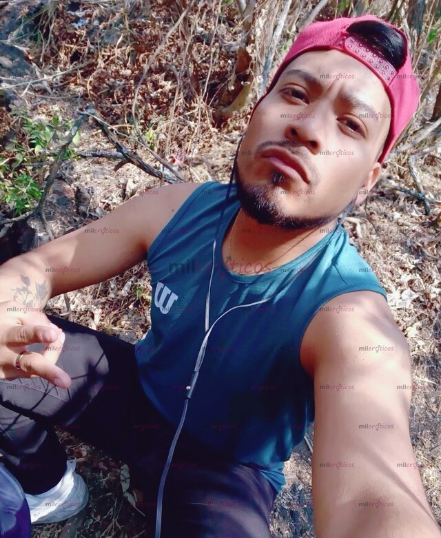 FOTOS DE MORENITO CACHONDO INTER, COMPLACIENTE. TRATÓ DE NOVIOS.