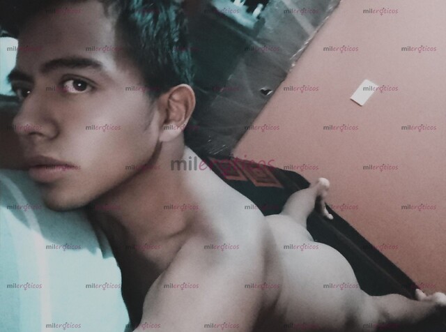 FOTOS DE PASIVO TWINK CALIENTE PARA COMPLACER A TODOS LOS MACHOS SOLVENTES