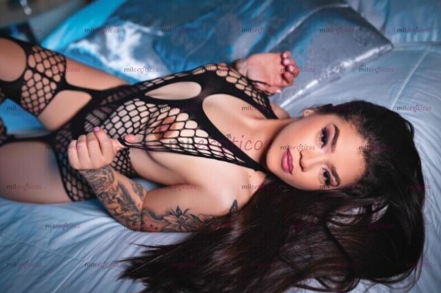 FOTOS DE HERMOSA Y ARDIENTE JOVENFITA DE 20 AÑOS CON SITIO 24H