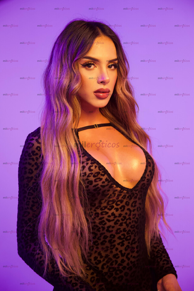 FOTOS DE ÚNICOS DÍAS !!!YO SOY TODO LO QUE TÚ CUERPO NECESITA!