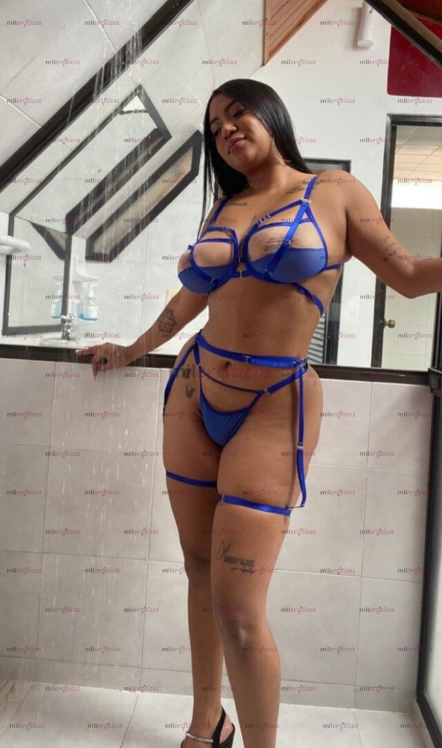 FOTOS DE SEXY MUÑECA MORENA GRANDE CON COLA REDONDITA Y BIEN TETONA